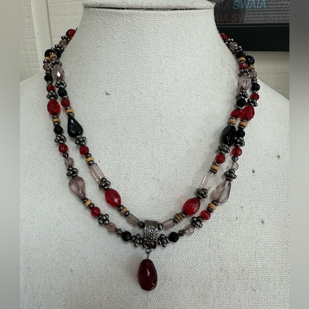 Older double chain Sarah Coventry black and red necklace
